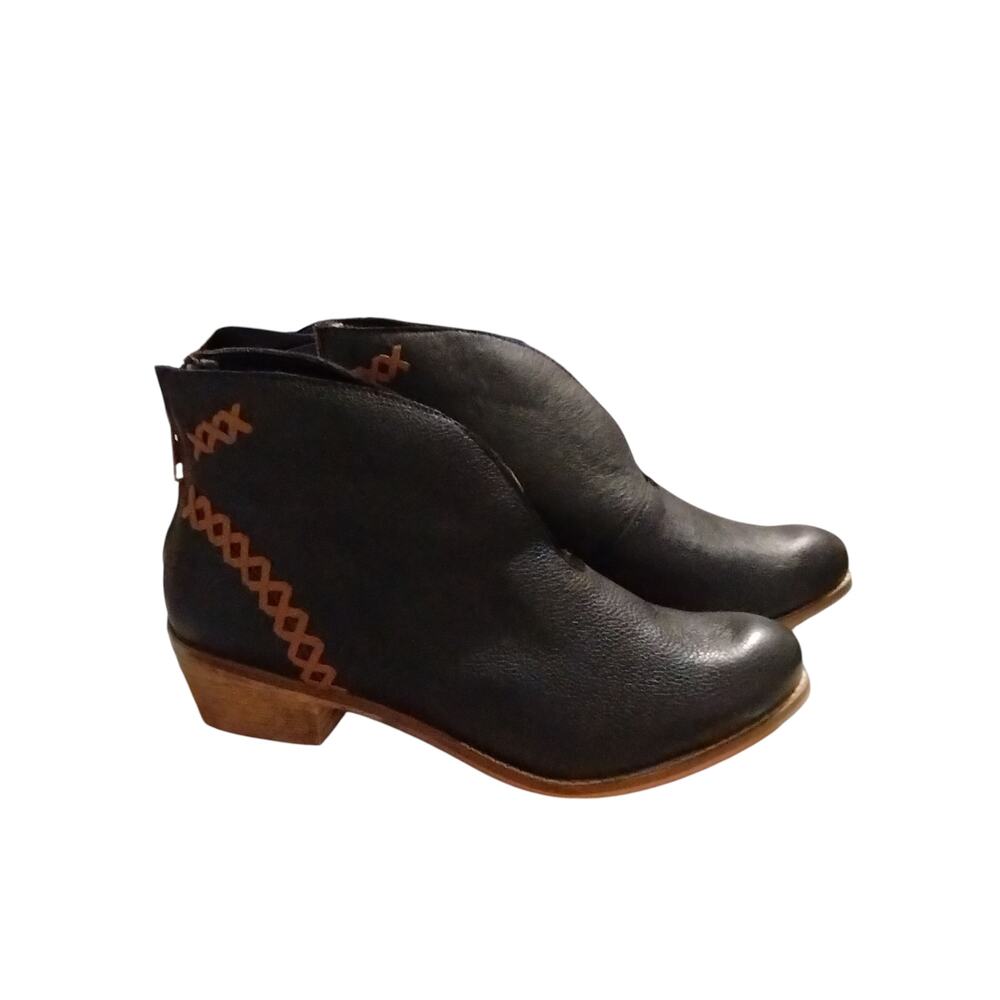 Naughty Monkey Women's 9.5 Leather Western Coastal Cowgirl Country Prep Booties